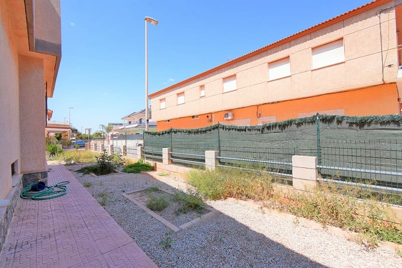 5 soverom Villa til salgs i Los Urrutias med garasje - € 315 000 (Ref: 9181836)