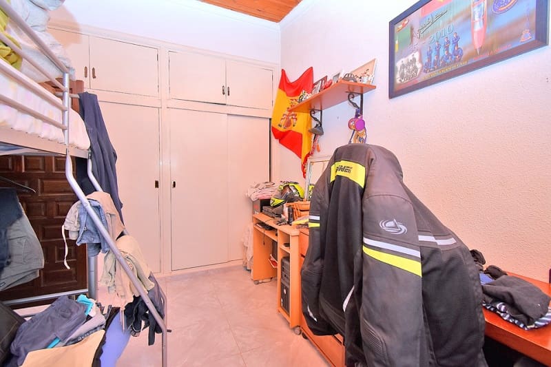 2 soverom Rekkehus til salgs i Los Urrutias med svømmebasseng garasje - € 185 000 (Ref: 9376484)