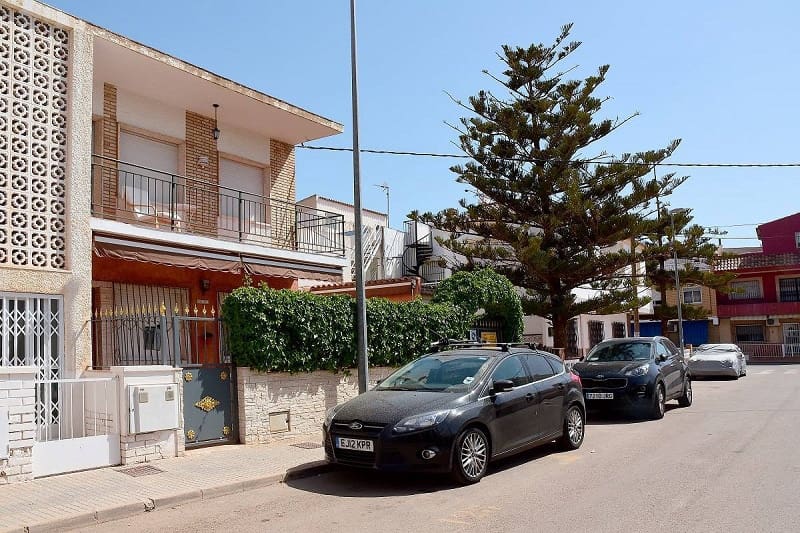 4 quarto Apartamento para venda em Los Urrutias com garagem - 130 000 € (Ref: 9425370)