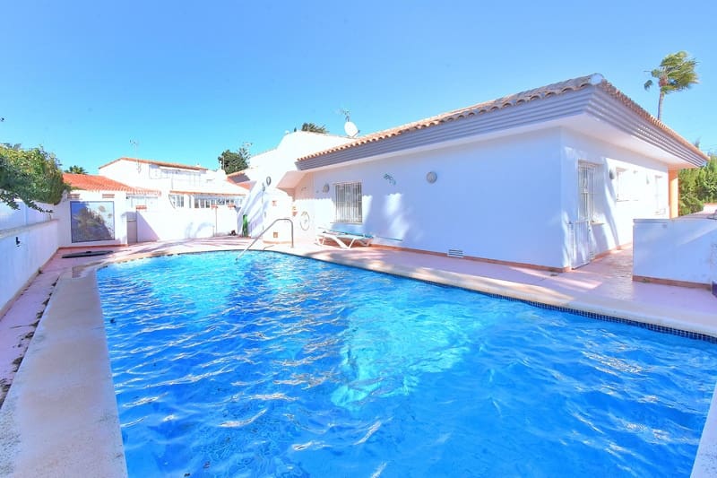 3 soveværelse Villa til salg i Los Urrutias med swimmingpool garage - € 389.000 (Ref: 9569617)