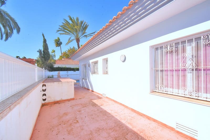 3 soveværelse Villa til salg i Los Urrutias med swimmingpool garage - € 389.000 (Ref: 9569617)