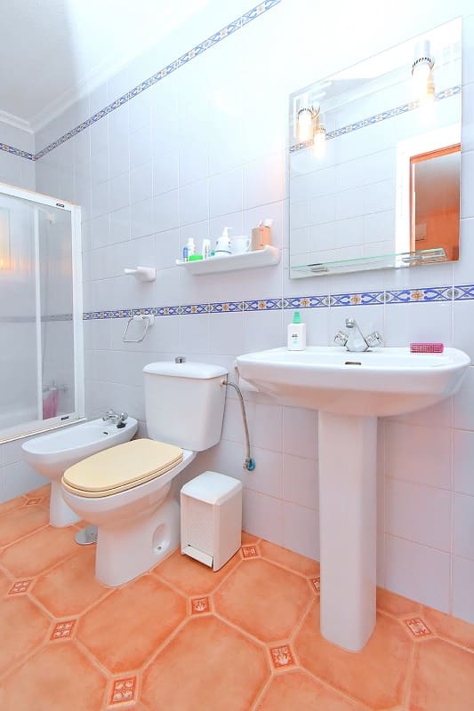 3 makuuhuone Huvila myytävänä paikassa Los Urrutias mukana 
autotalli - 355 000 € (Ref: 9576909)