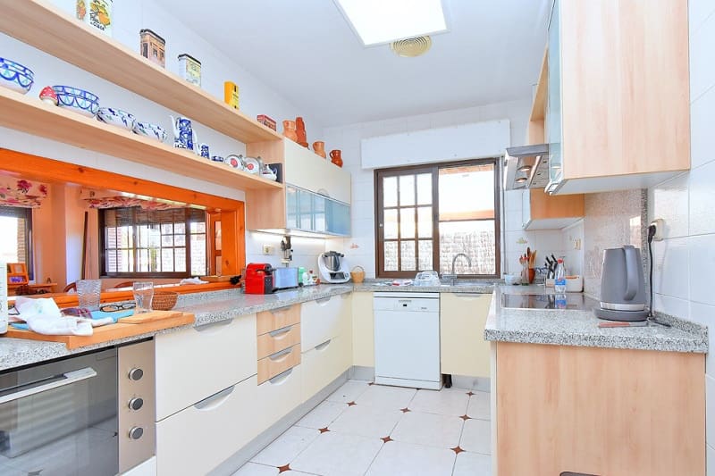 5 quarto Moradia para venda em Los Urrutias com piscina garagem - 799 000 € (Ref: 9576916)