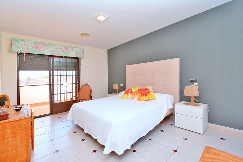 5 quarto Moradia para venda em Los Urrutias com piscina garagem - 799 000 € (Ref: 9576916)