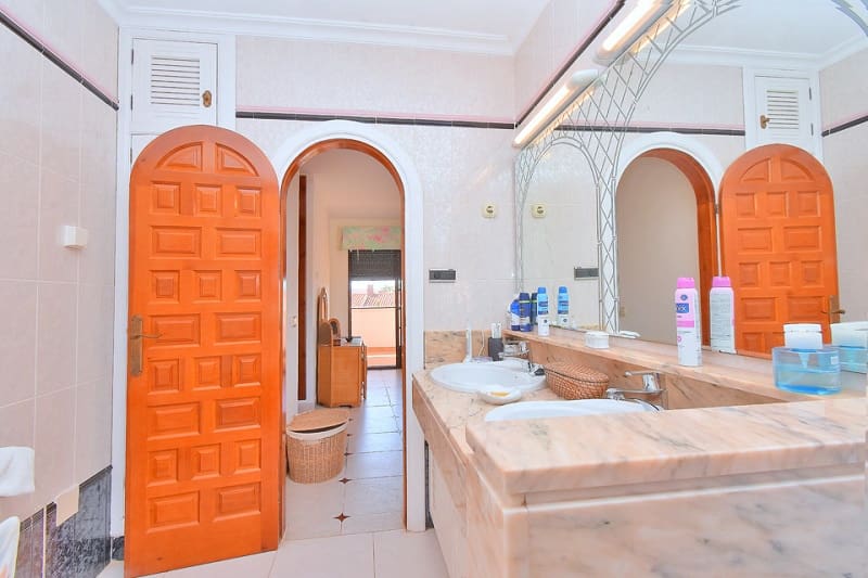 5 quarto Moradia para venda em Los Urrutias com piscina garagem - 799 000 € (Ref: 9576916)