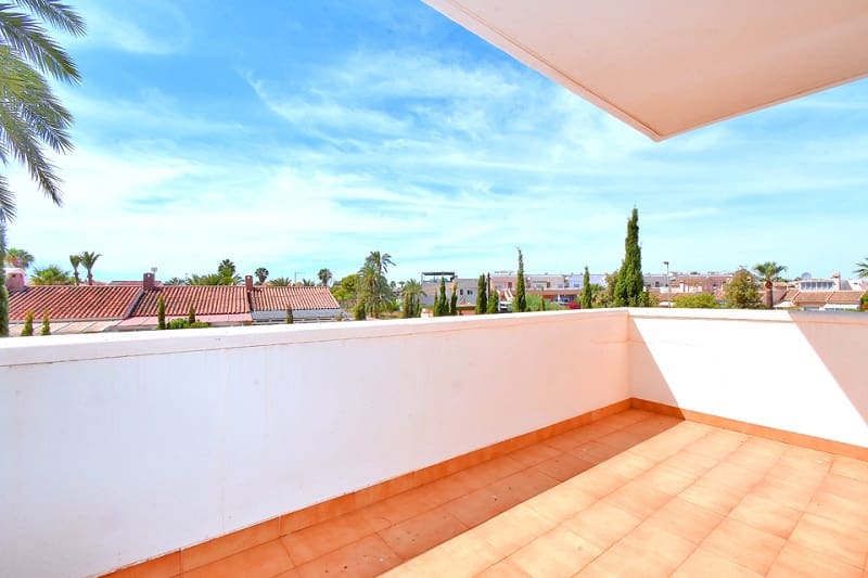 5 quarto Moradia para venda em Los Urrutias com piscina garagem - 799 000 € (Ref: 9576916)