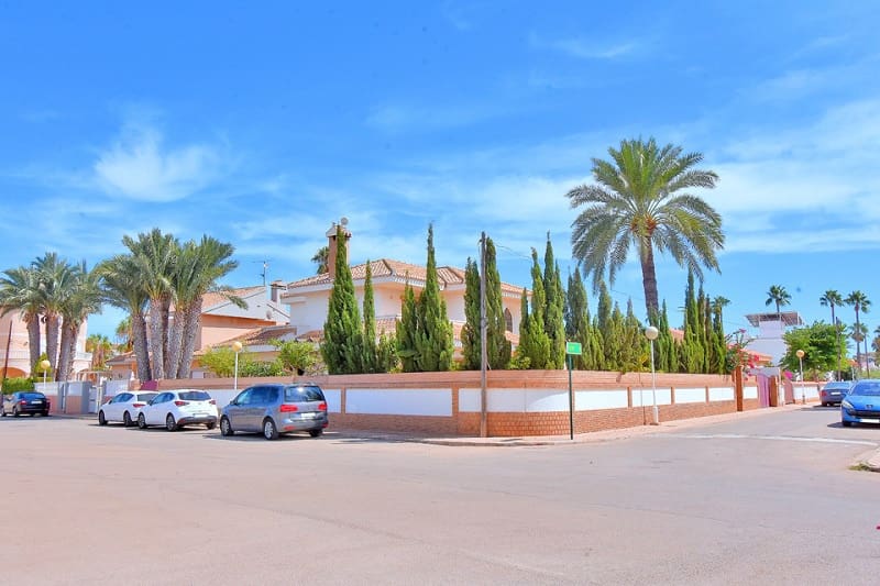 5 quarto Moradia para venda em Los Urrutias com piscina garagem - 799 000 € (Ref: 9576916)