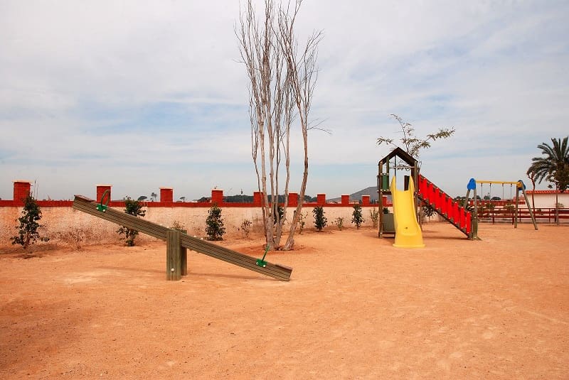 5 quarto Moradia para venda em Los Urrutias com piscina garagem - 799 000 € (Ref: 9576916)