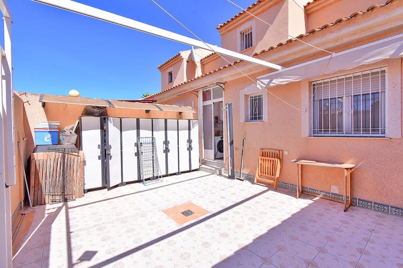 3 chambre Villa/Maison Mitoyenne à vendre à Los Urrutias avec piscine garage - 185 000 € (Ref: 9578036)