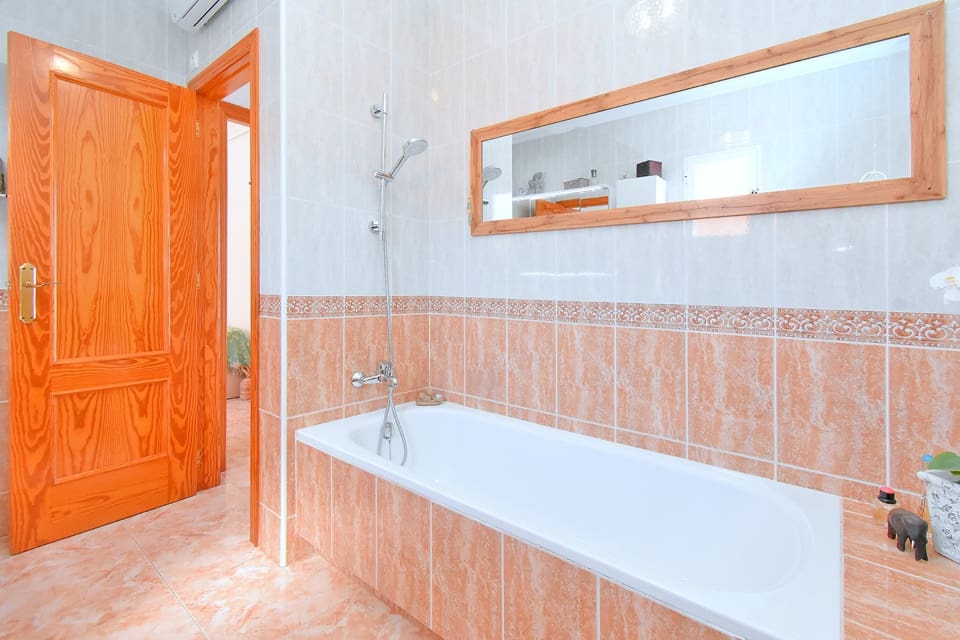 3 bedroom Terraced Villa for sale in Los Urrutias with pool - € 249,000 (Ref: 9777000)