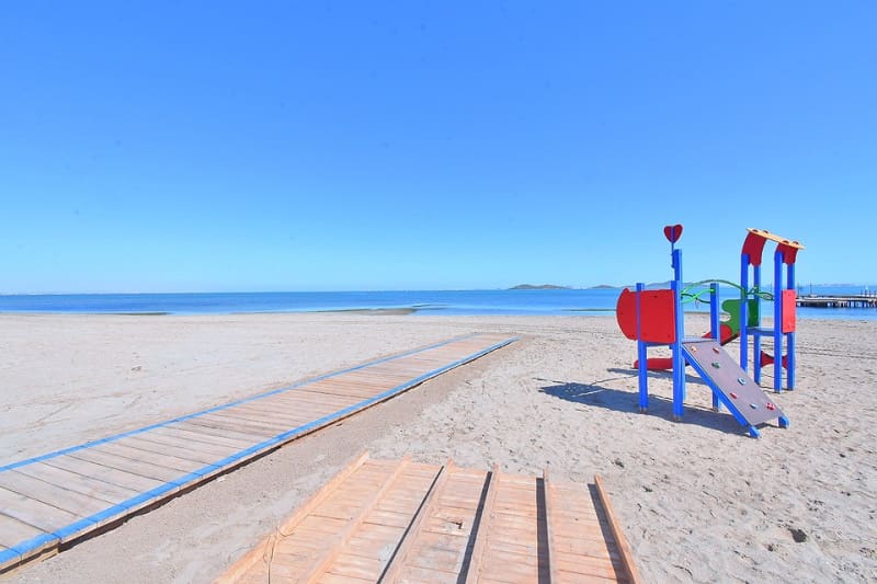 2 soverom Rekkehus til salgs i Los Urrutias med garasje - € 149 000 (Ref: 9777208)