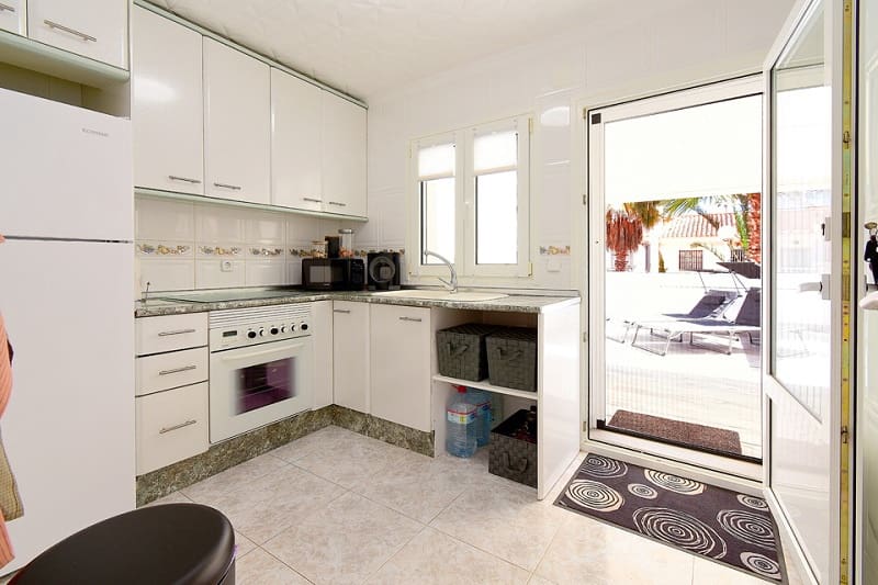 1 soverom Bungalow til salgs i Los Urrutias med svømmebasseng - € 590 (Ref: 9799920)