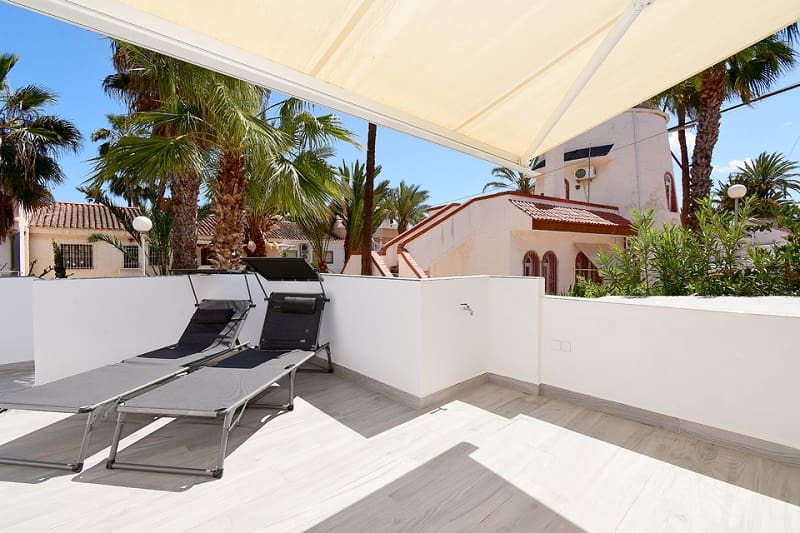 1 soverom Bungalow til salgs i Los Urrutias med svømmebasseng - € 590 (Ref: 9799920)