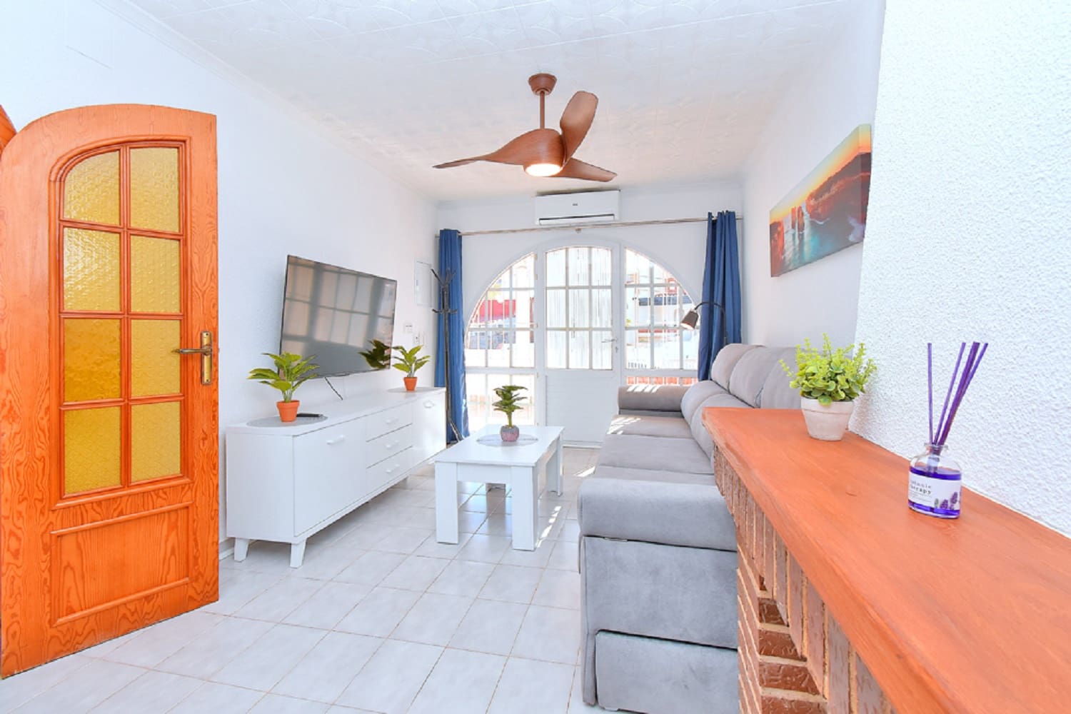 2 bedroom Bungalow for holiday rental in Los Urrutias with pool - € 520 (Ref: 9800096)