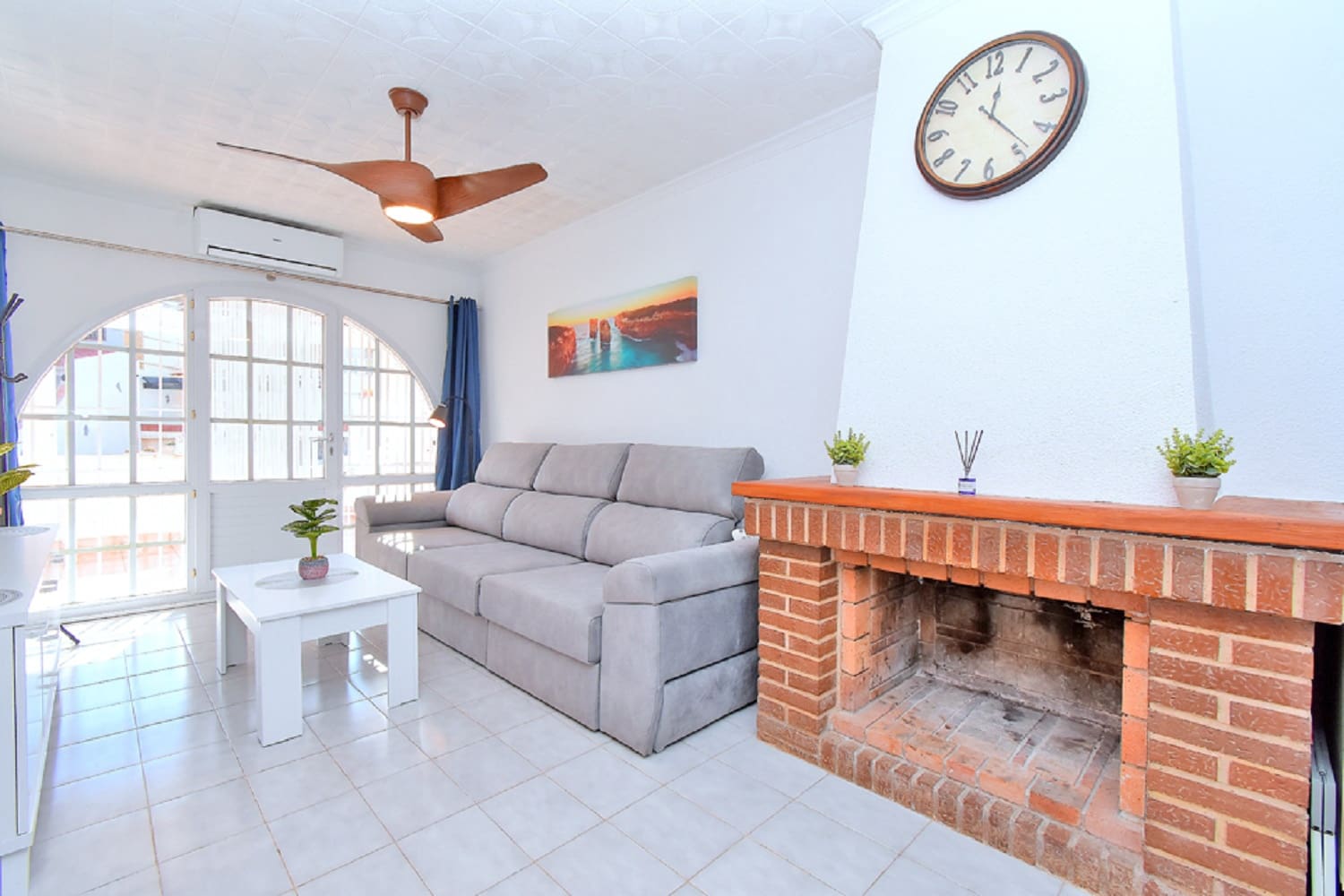 2 bedroom Bungalow for holiday rental in Los Urrutias with pool - € 520 (Ref: 9800096)