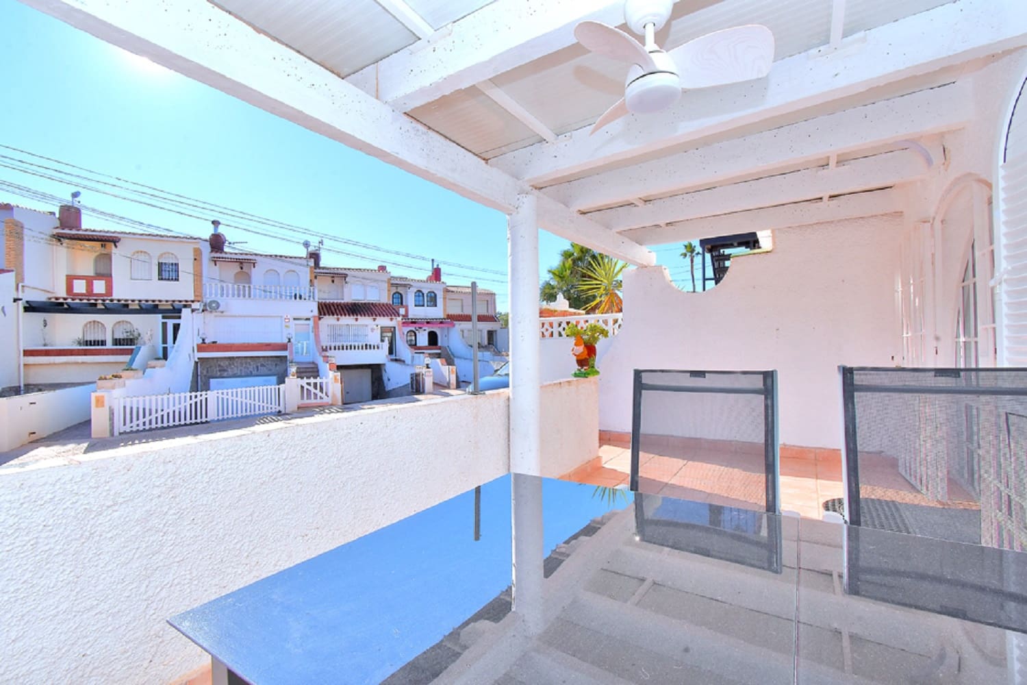 2 bedroom Bungalow for holiday rental in Los Urrutias with pool - € 520 (Ref: 9800096)