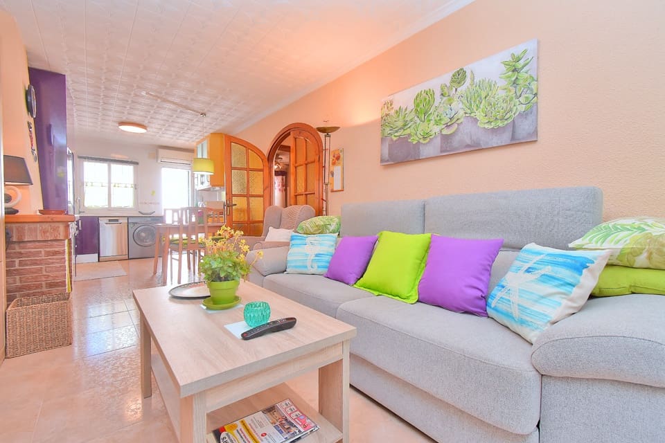 2 bedroom Bungalow for holiday rental in Los Urrutias with pool - € 520 (Ref: 9800100)