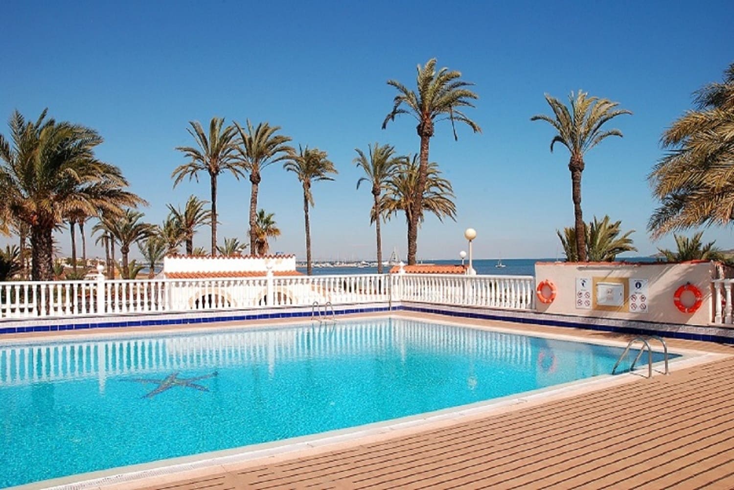 2 bedroom Bungalow for holiday rental in Los Urrutias with pool - € 520 (Ref: 9800100)