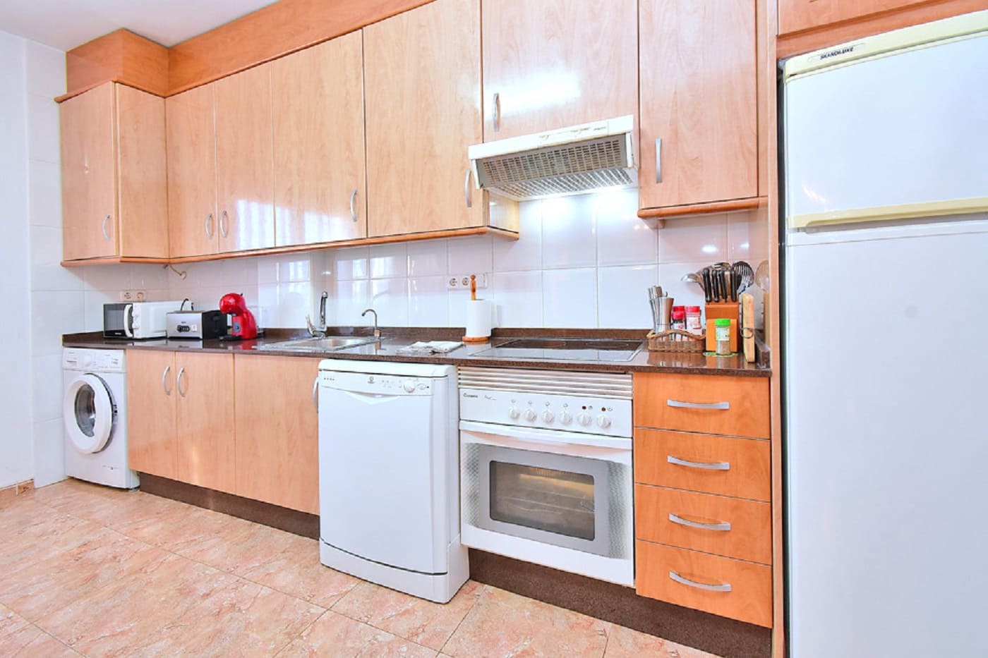 2 soverom Leilighet til salgs i Los Urrutias med svømmebasseng garasje - € 590 (Ref: 9800201)