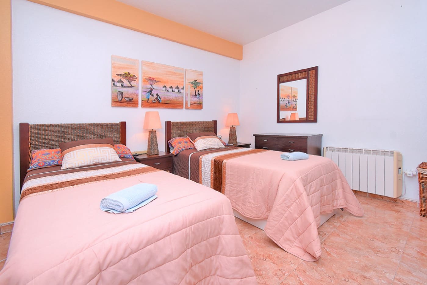 2 soverom Leilighet til salgs i Los Urrutias med svømmebasseng garasje - € 590 (Ref: 9800201)