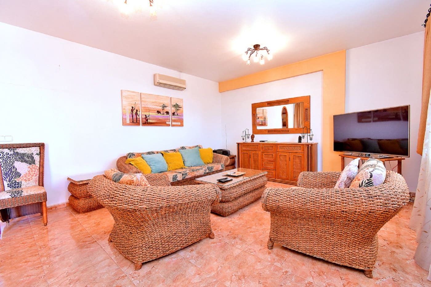 2 soverom Leilighet til salgs i Los Urrutias med svømmebasseng garasje - € 590 (Ref: 9800201)