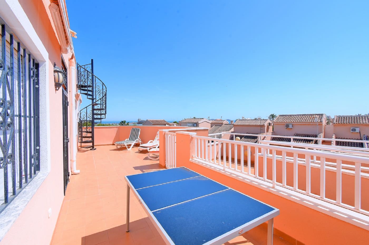 2 soverom Leilighet til salgs i Los Urrutias med svømmebasseng garasje - € 590 (Ref: 9800201)