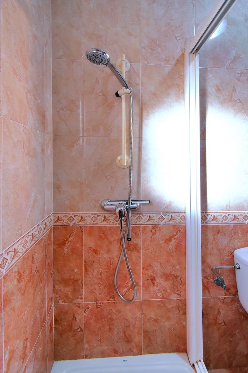 2 soverom Leilighet til salgs i Los Urrutias med svømmebasseng garasje - € 590 (Ref: 9800201)