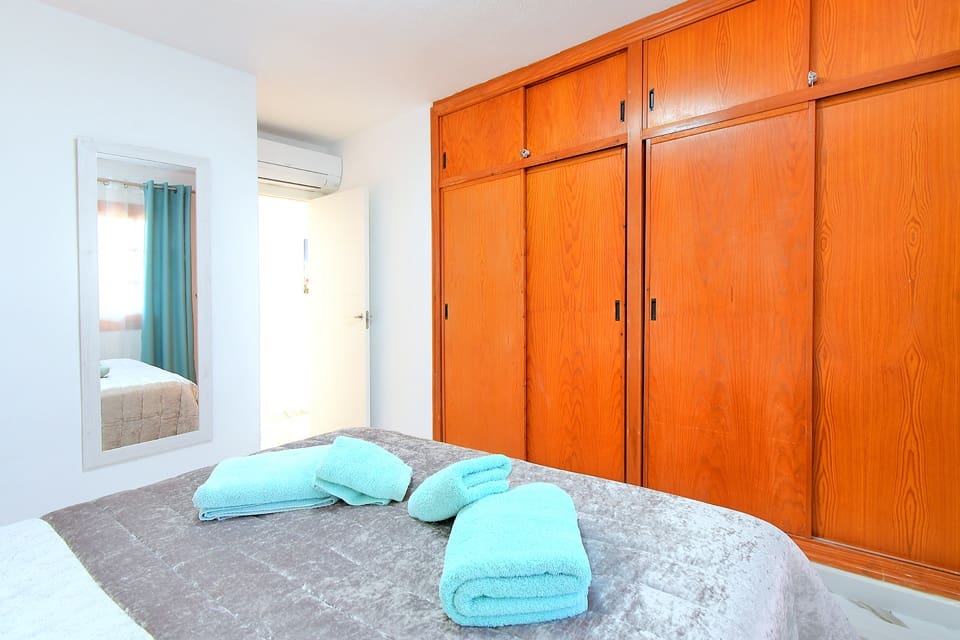 2 Zimmer Ferienapartment in Los Urrutias mit Pool Garage - 520 € (Ref: 9800203)