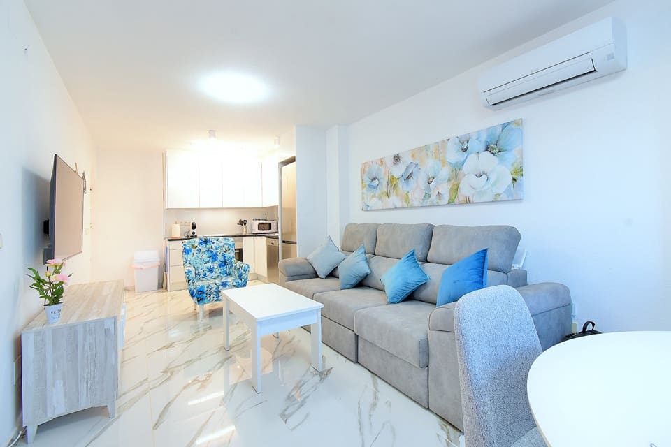 2 Zimmer Ferienapartment in Los Urrutias mit Pool Garage - 520 € (Ref: 9800203)