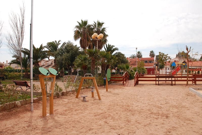 Pareado de 3 habitaciones en Los Urrutias en alquiler vacacional con piscina garaje - 590 € (Ref: 9800205)