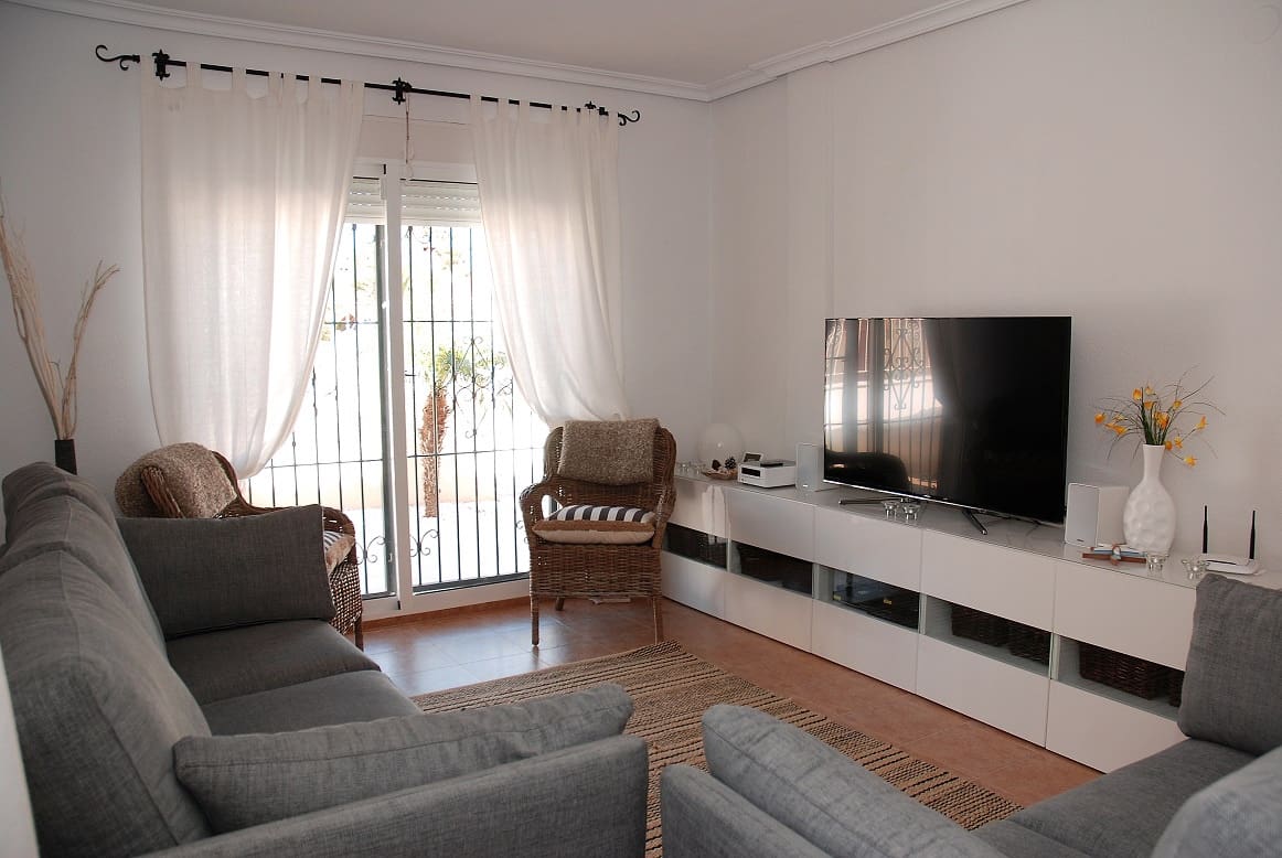 4 makuuhuone Omakotitalo lomavuokrausta paikassa Los Urrutias mukana uima-altaan 
autotalli - 1 270 € (Ref: 9800207)