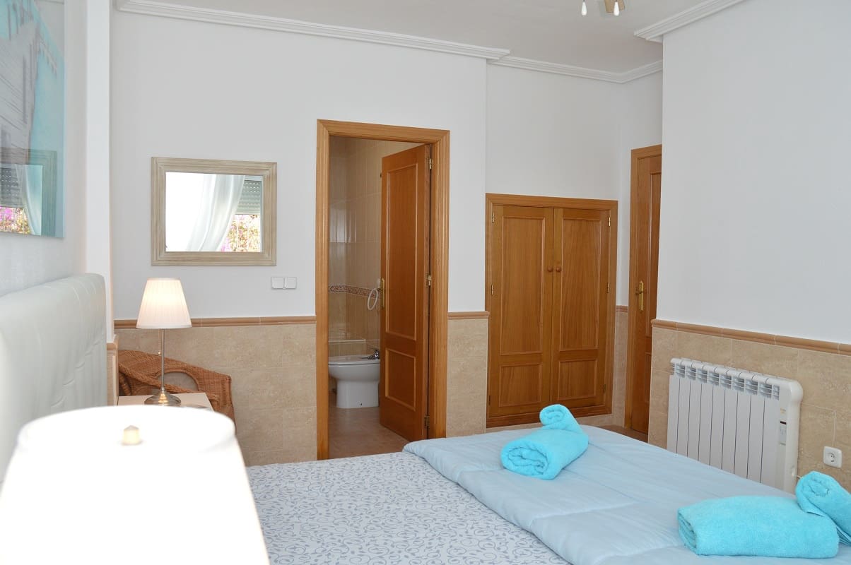 4 makuuhuone Omakotitalo lomavuokrausta paikassa Los Urrutias mukana uima-altaan 
autotalli - 1 270 € (Ref: 9800207)