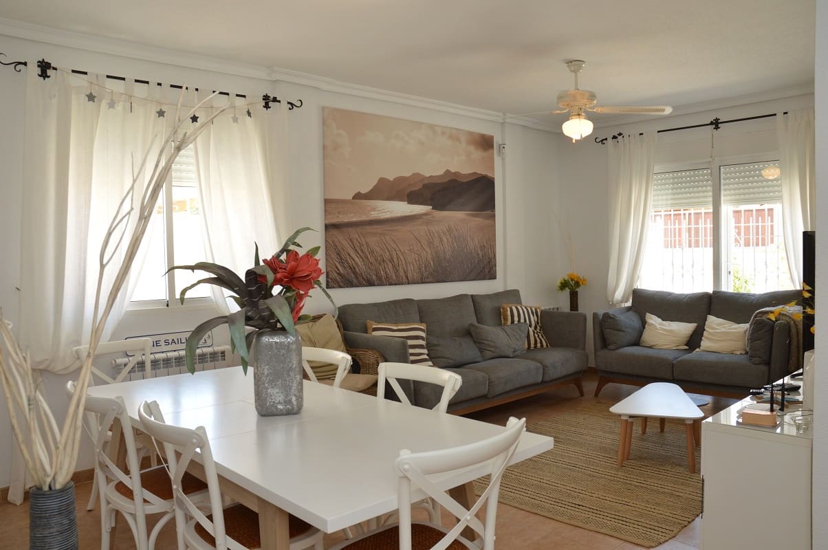 4 makuuhuone Omakotitalo lomavuokrausta paikassa Los Urrutias mukana uima-altaan 
autotalli - 1 270 € (Ref: 9800207)