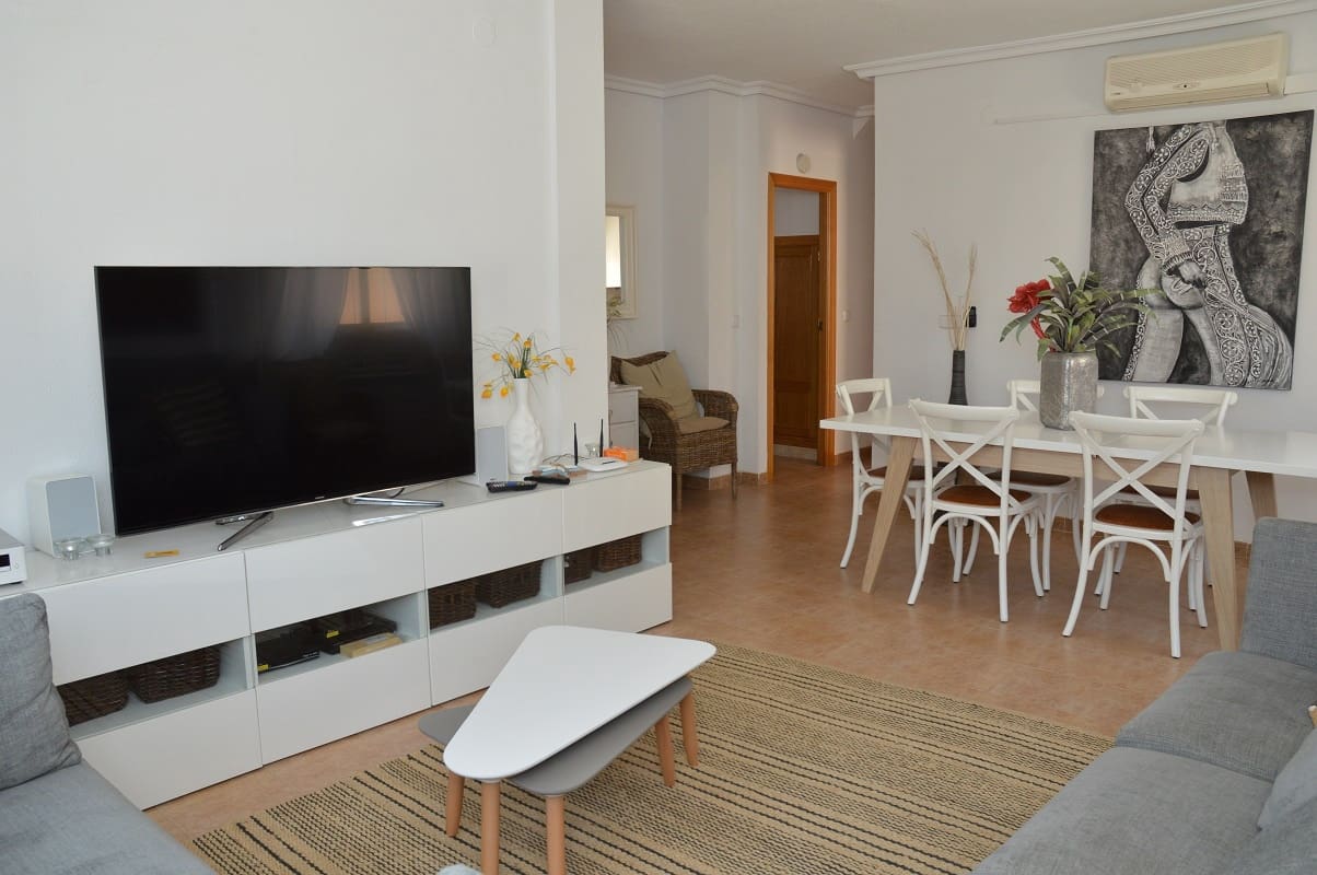 4 makuuhuone Omakotitalo lomavuokrausta paikassa Los Urrutias mukana uima-altaan 
autotalli - 1 270 € (Ref: 9800207)