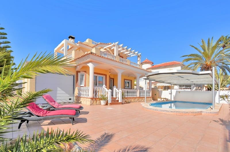 3 Zimmer Ferienhaus in Los Urrutias mit Pool - 1.270 € (Ref: 9800264)