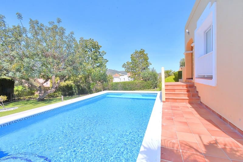 3 makuuhuone Huvila lomavuokrausta paikassa La Manga Club mukana uima-altaan 
autotalli - 1 320 € (Ref: 9800271)