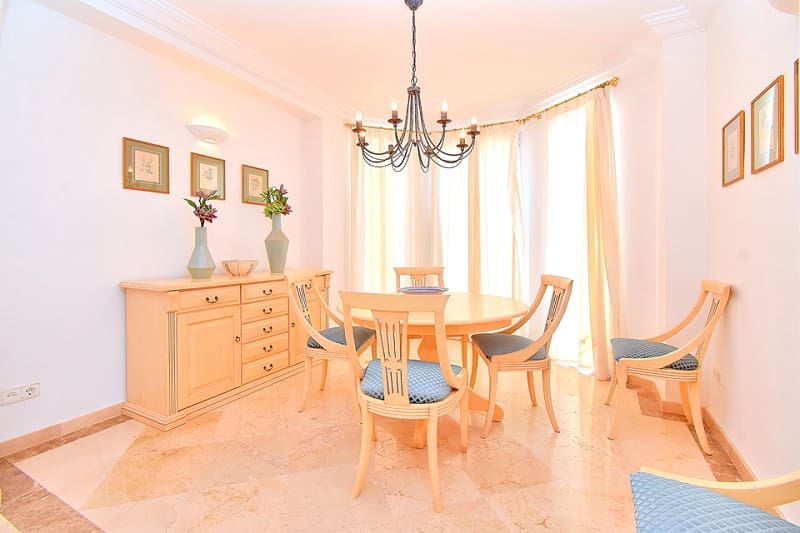 3 makuuhuone Huvila lomavuokrausta paikassa La Manga Club mukana uima-altaan 
autotalli - 1 320 € (Ref: 9800271)