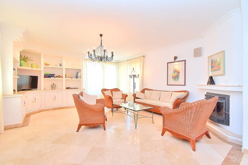 3 makuuhuone Huvila lomavuokrausta paikassa La Manga Club mukana uima-altaan 
autotalli - 1 320 € (Ref: 9800271)