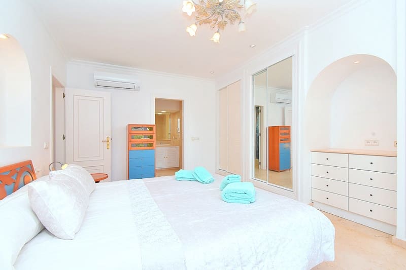 3 makuuhuone Huvila lomavuokrausta paikassa La Manga Club mukana uima-altaan 
autotalli - 1 320 € (Ref: 9800271)