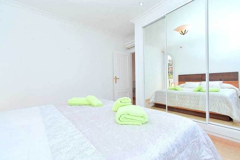 3 makuuhuone Huvila lomavuokrausta paikassa La Manga Club mukana uima-altaan 
autotalli - 1 320 € (Ref: 9800271)