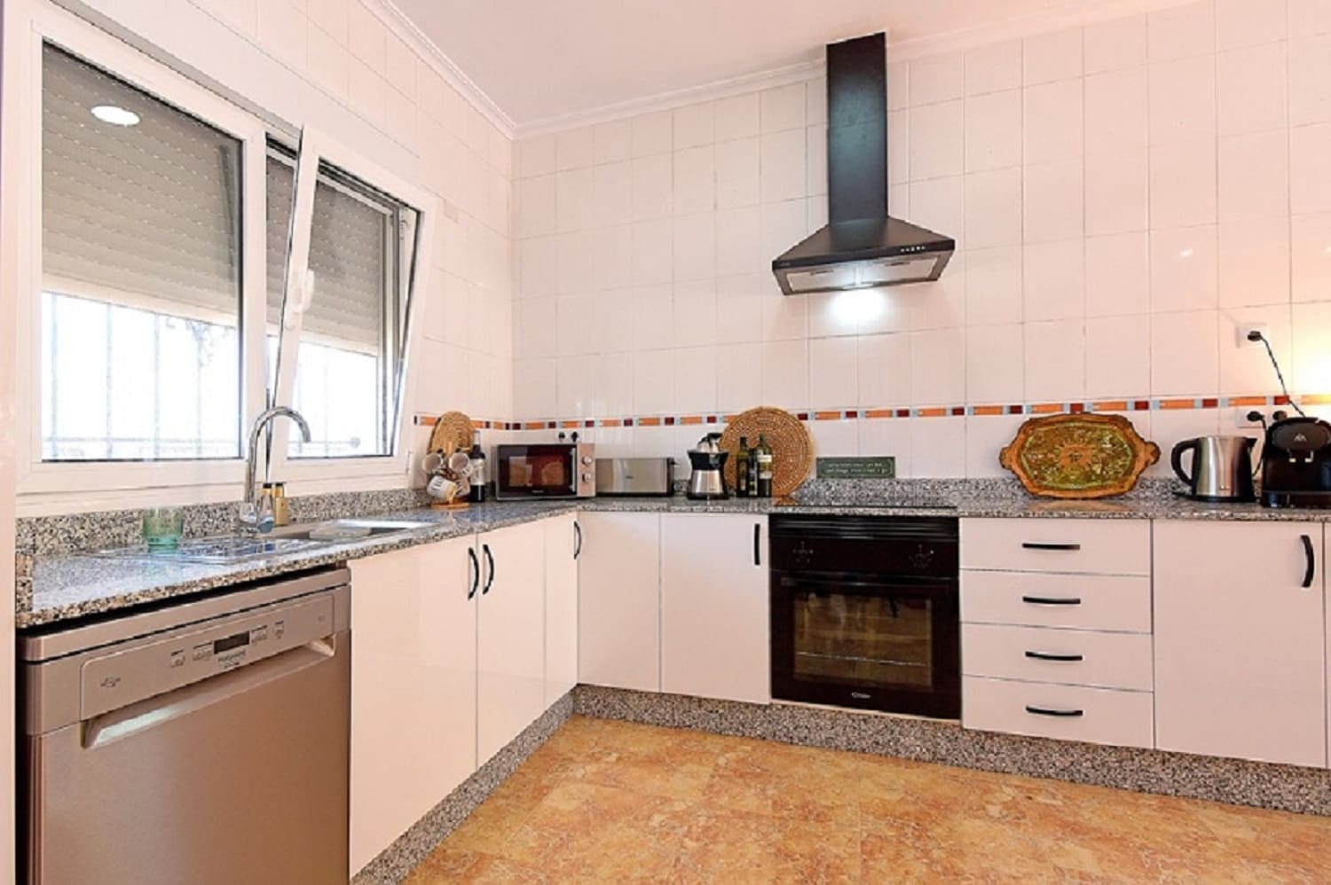 3 makuuhuone Huvila lomavuokrausta paikassa Los Urrutias mukana uima-altaan 
autotalli - 1 270 € (Ref: 9800272)