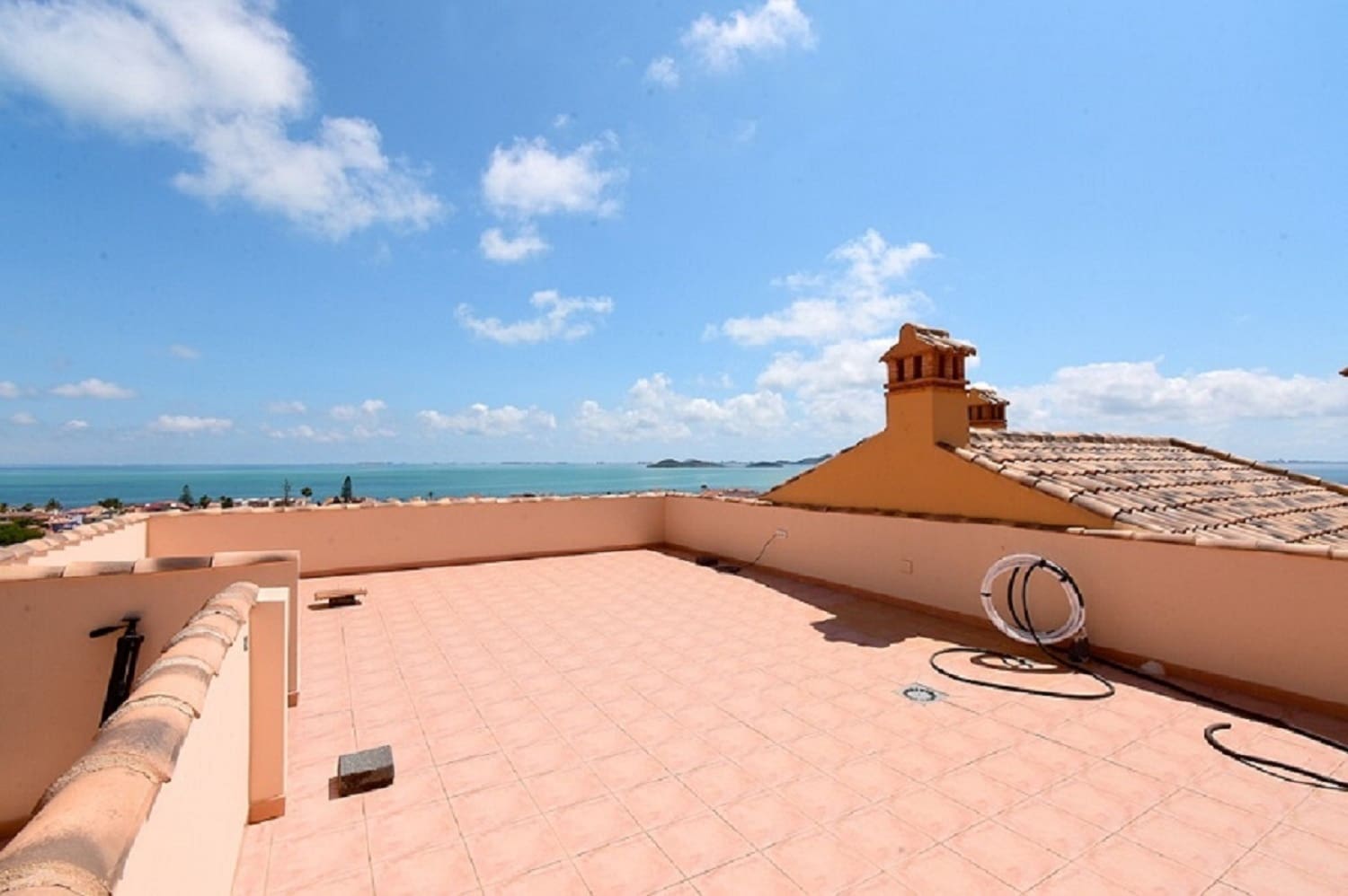 3 makuuhuone Huvila lomavuokrausta paikassa Los Urrutias mukana uima-altaan 
autotalli - 1 270 € (Ref: 9800272)