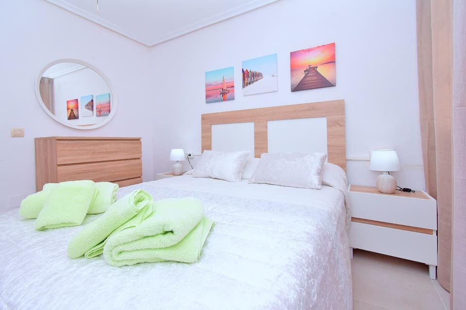 Appartement de 3 chambres de location de vacances à Los Urrutias avec piscine - 610 € (Ref: 9800273)