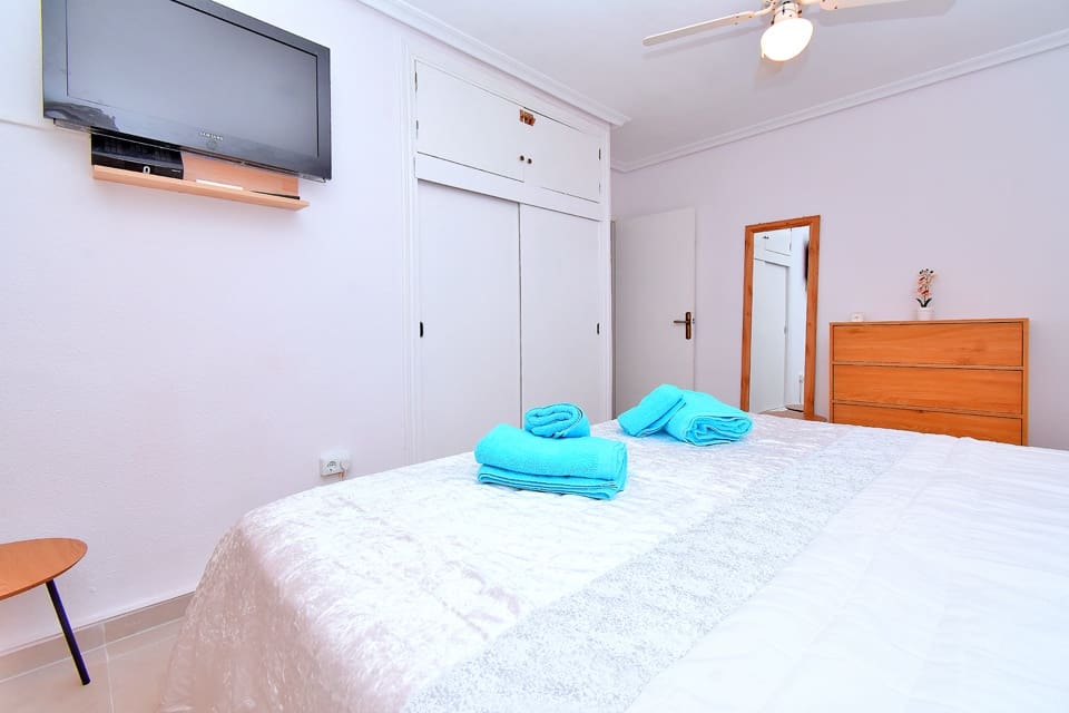 Appartement de 3 chambres de location de vacances à Los Urrutias avec piscine - 610 € (Ref: 9800273)