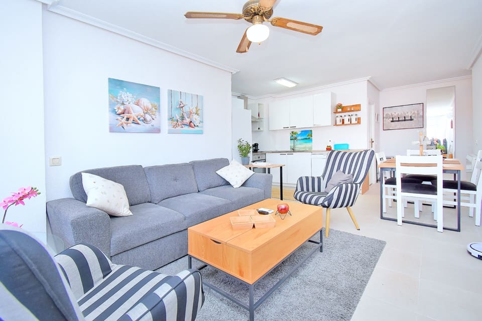 Appartement de 3 chambres de location de vacances à Los Urrutias avec piscine - 610 € (Ref: 9800273)