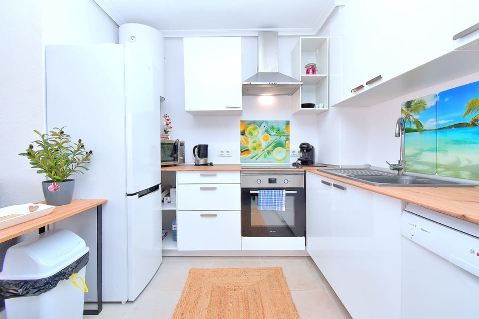 Appartement de 3 chambres de location de vacances à Los Urrutias avec piscine - 610 € (Ref: 9800273)