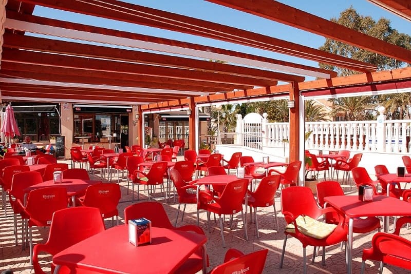 Appartement de 3 chambres de location de vacances à Los Urrutias avec piscine - 610 € (Ref: 9800273)