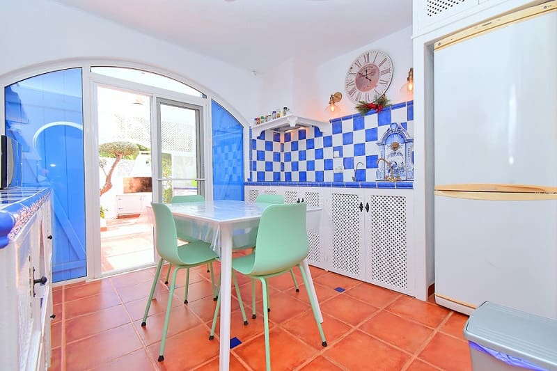2 bedroom Terraced Villa for holiday rental in Los Urrutias with pool - € 420 (Ref: 9872479)