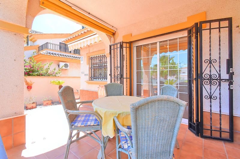 3 bedroom Terraced Villa for holiday rental in Los Urrutias with pool - € 490 (Ref: 9872494)