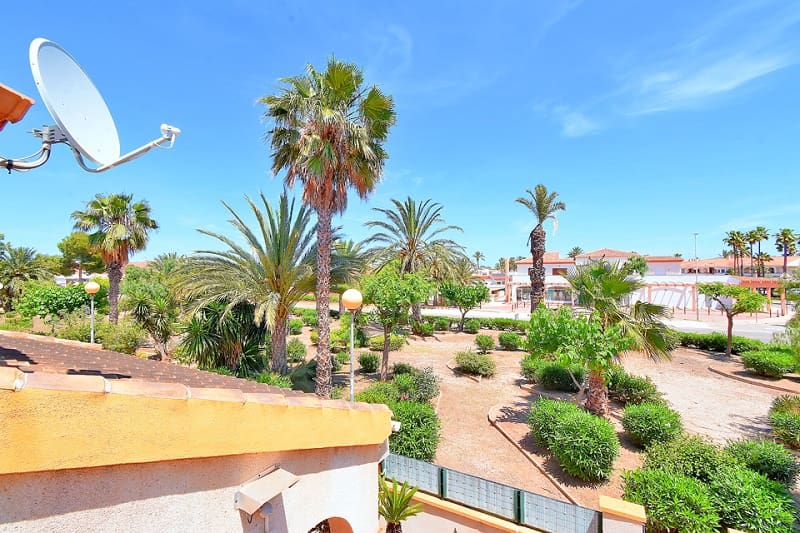3 bedroom Terraced Villa for holiday rental in Los Urrutias with pool - € 490 (Ref: 9872494)
